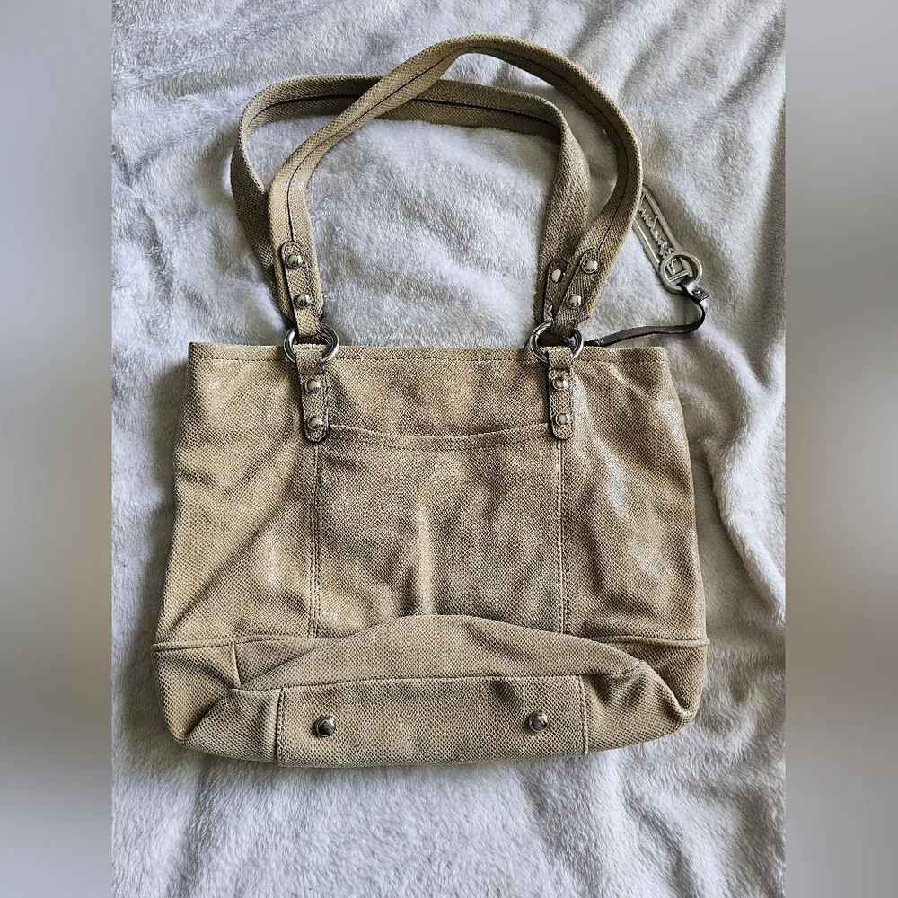 B. Makowsky Shimmer Tan Leather Purse with Dust Bag